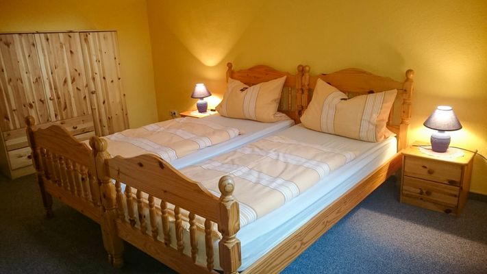 Schlafzimmer in der Gaststätte und Pension Felsenthal Bad Tabarz (Inselsbergregion)