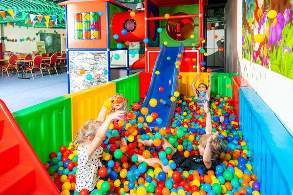Kinderwelt Bällebad Ahorn Berghotel Friedrichroda in der Inselsbergregion im Thüringer Wald
