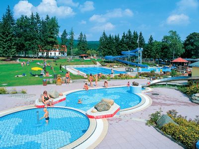 Familien mit Kindern im Freizeitbad Finsterbergen (Inselsbergregion), Nähe Friedrichroda und Bad Tabarz