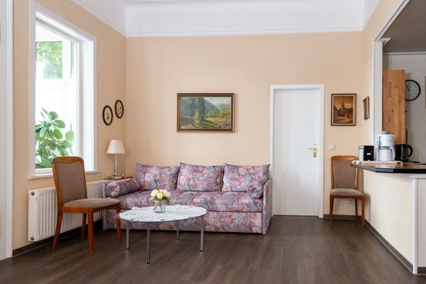Villa Regina Ferienwohnung 3 Wohnzimmer Ansicht