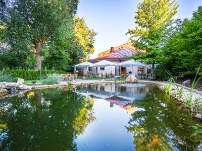 Außenansicht und Garten vom Quality Hotel am Tierpark in Gotha in der Region Gotha & Gothaer Land