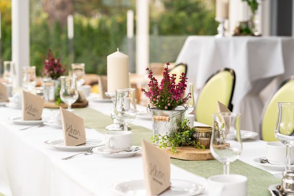 hotel-am-tierpark-gedeckter-tisch