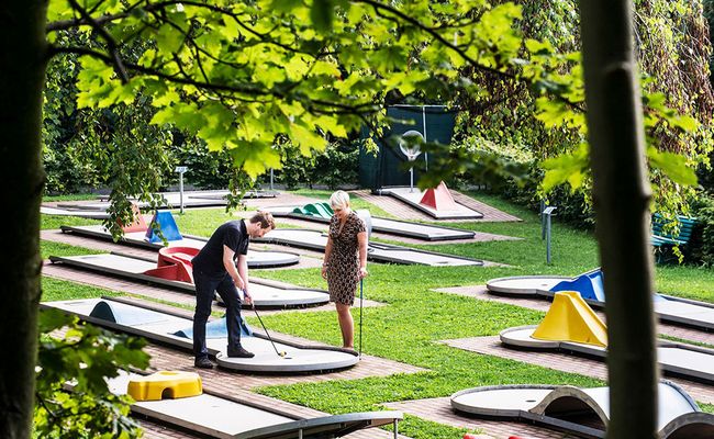 Outdoor Minigolfanlage vom Ahorn Berghotel Friedrichroda in der Inselsbergregion im Thüringer Wald