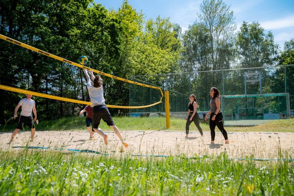 Beachvolleyball im Ahorn Berghotel Friedrichroda in der Inselsbergregion im Thüringer Wald