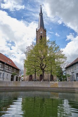 Außenansicht Sankt-Viti-Kirche Wechmar im Thüringer Burgenland Drei Gleichen im UNESCO Global Geopark Inselsberg – Drei Gleichen
