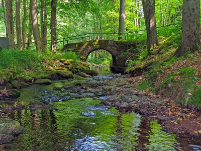 Die Totenbrücke in Finsterbergen (Inselsbergregion) ist ein beliebtes Ausflugsziel