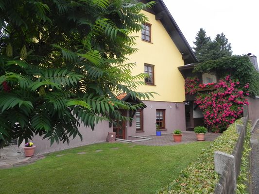 am-hoeg-ferienwohung-liegewiese