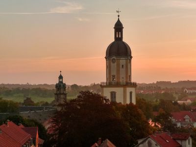 Die Ohrdrufer Michaliskirche im Sonnenuntergang, Talsperrenregion im Thüringer Wald