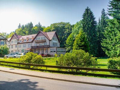 Das Waldhotel in Friedrichroda (Inselsbergregion) von außen